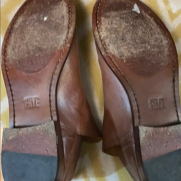 Slip on some Frye - Picture 4 of 4